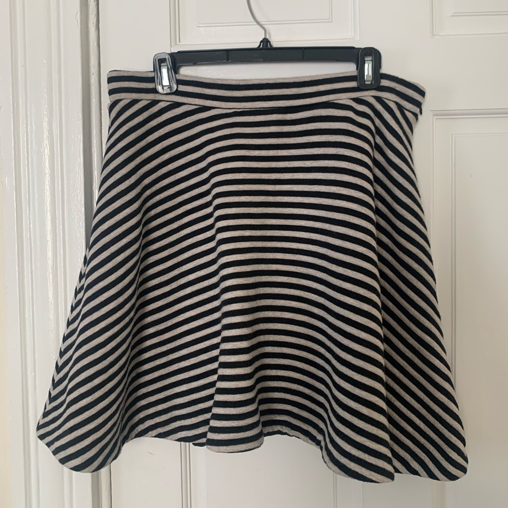 Gap size XL skater skirt
